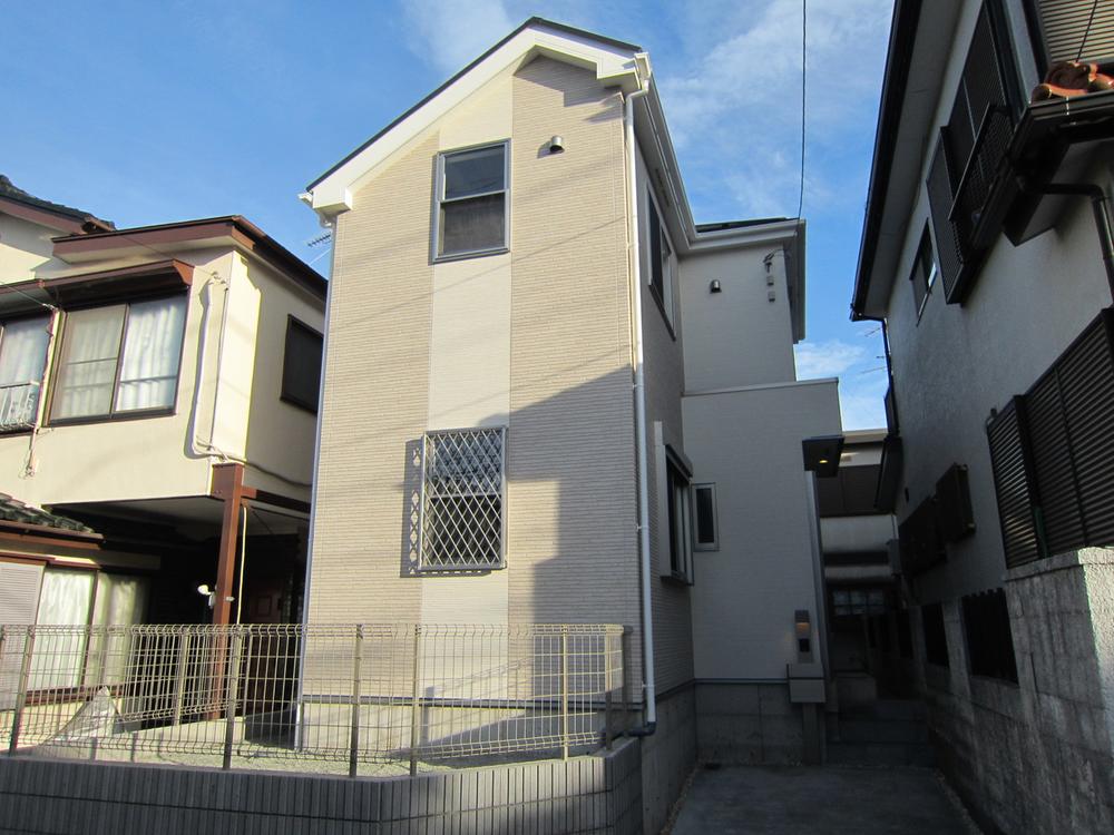 Local appearance photo