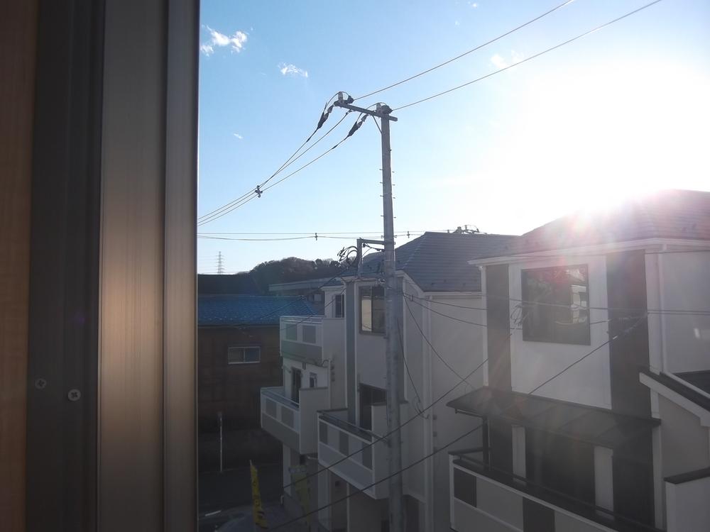 View photos from the dwelling unit. View from the site (December 2013) Shooting