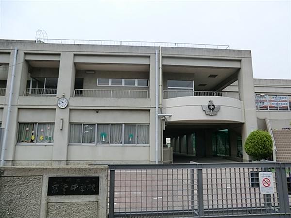 Junior high school. Takatsu 1535m until junior high school