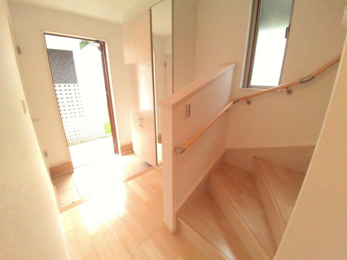 Entrance. You can preview (7 Building)