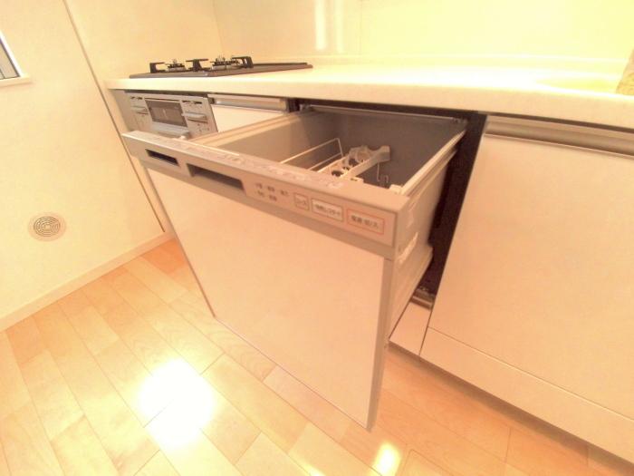 Kitchen. Dishwasher (7 Building)