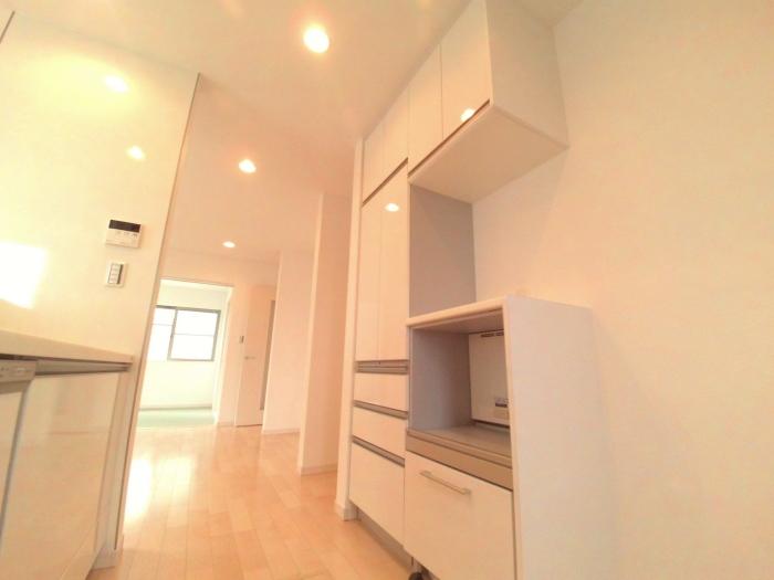 Kitchen. There cupboard (7 Building)