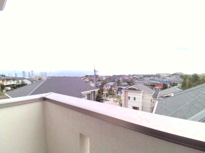 View photos from the dwelling unit. Lush living environment (6 Building)