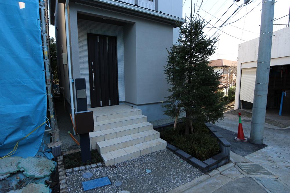 Entrance.  [Indoor shooting]  1 Building 46,800,000 yen It will be the entrance part.