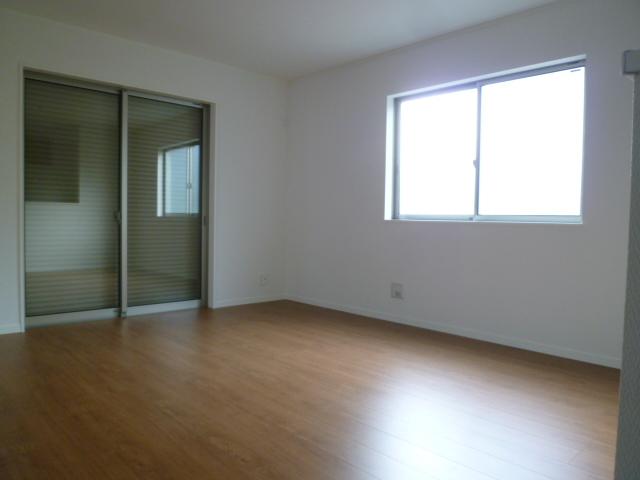 Living. Indoor (12 May 2013) Shooting