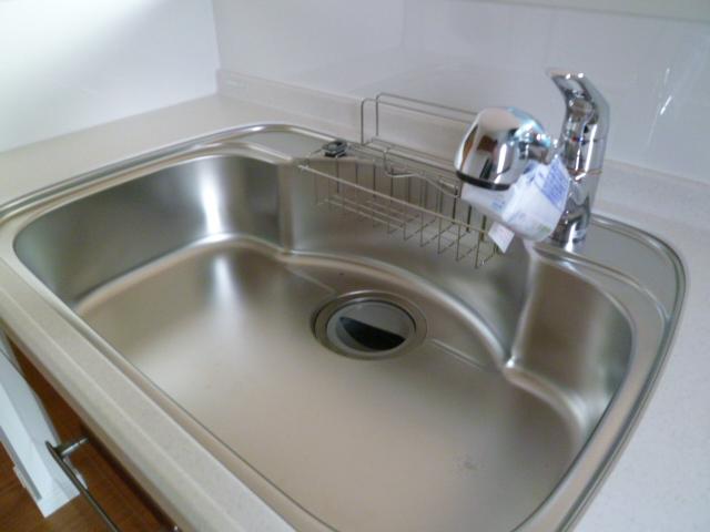 Kitchen. Indoor (12 May 2013) Shooting