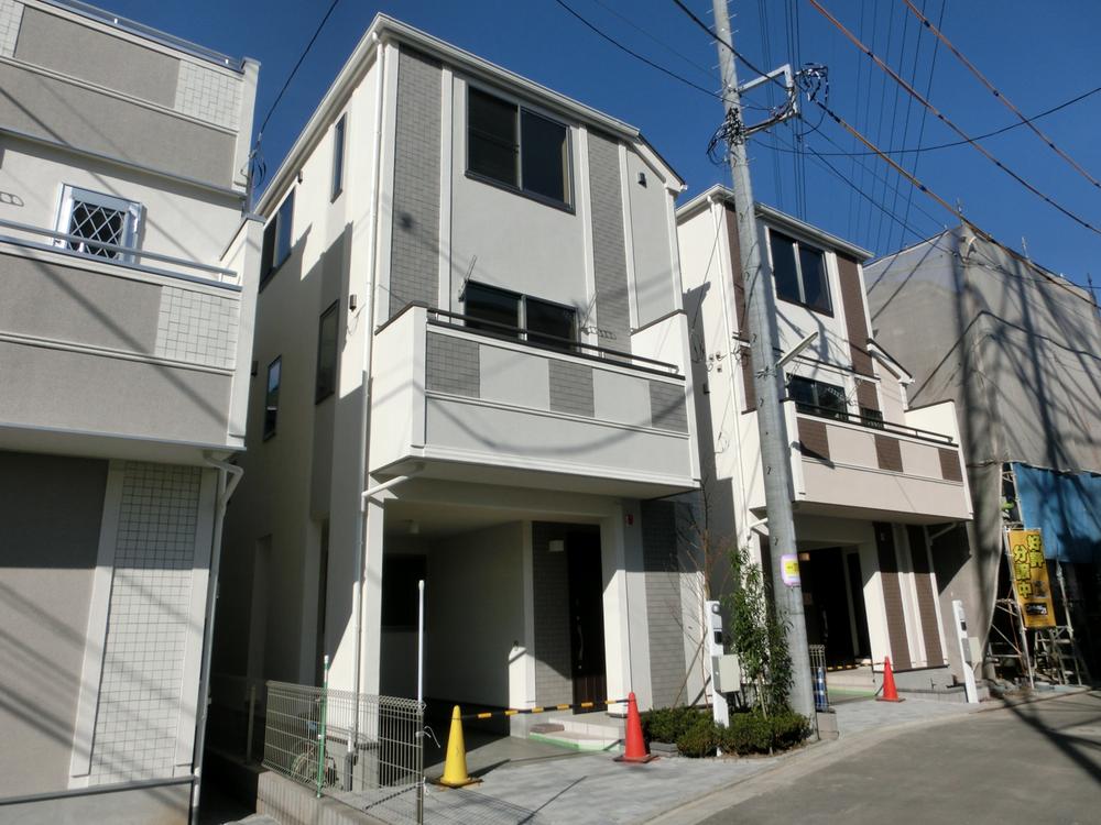 Local appearance photo