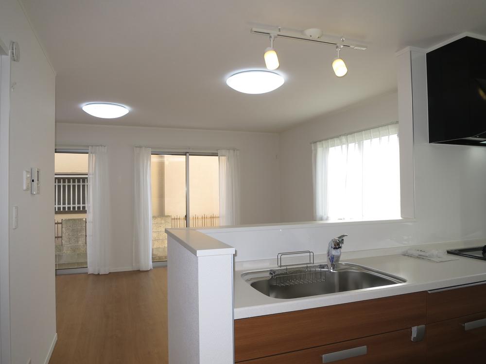 Kitchen. Local (12 May 2013) Shooting