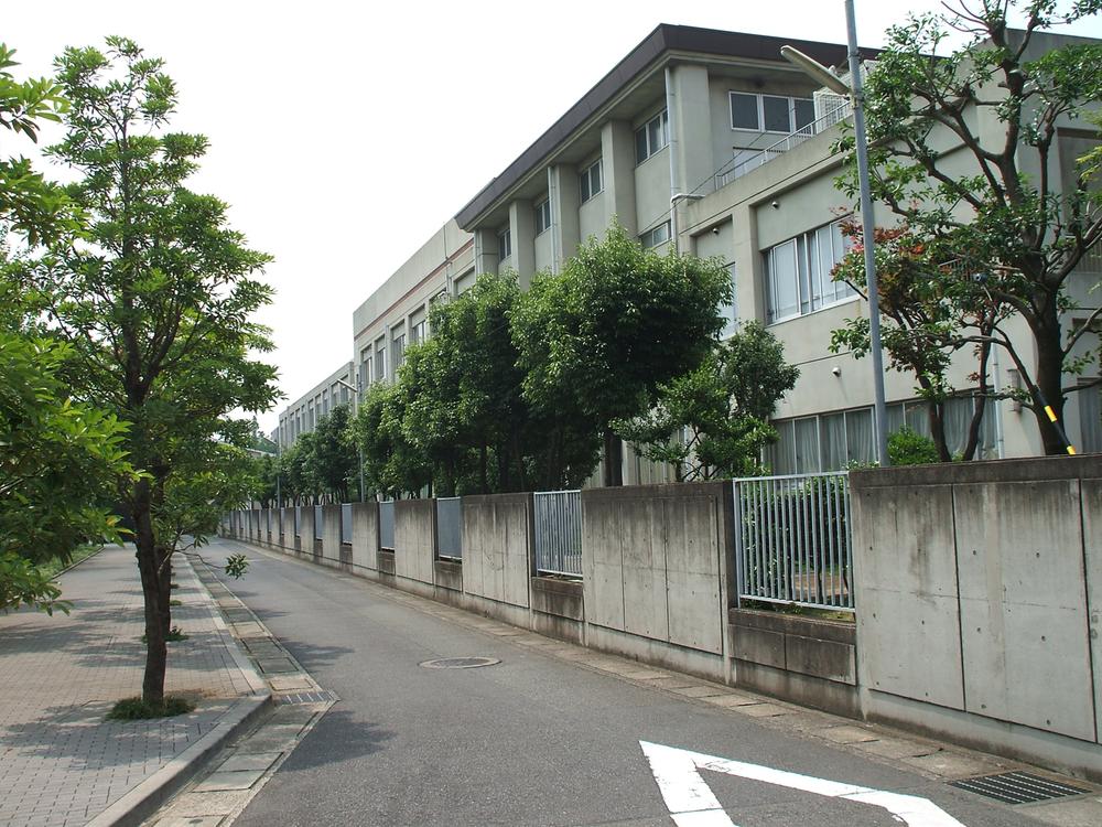 Junior high school. Takatsu 1500m until junior high school
