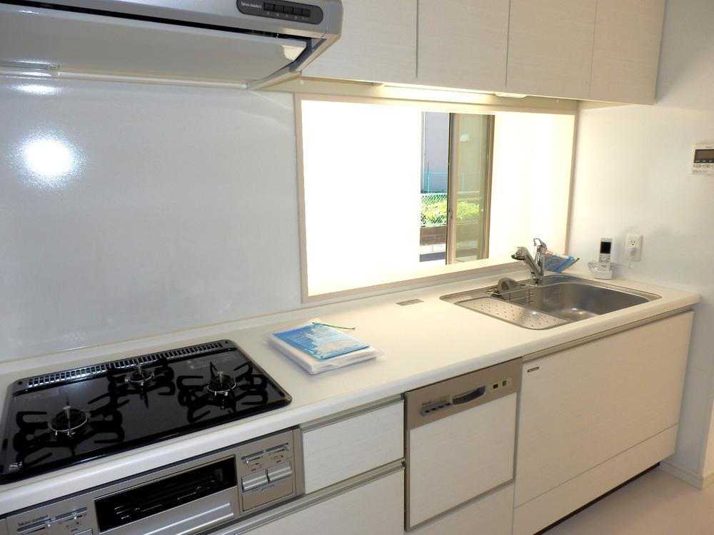 Same specifications photo (kitchen). Same specifications