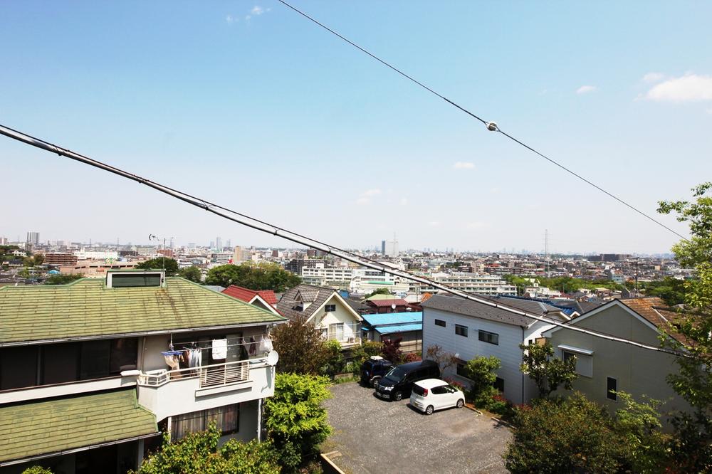 View photos from the dwelling unit. 1 Building