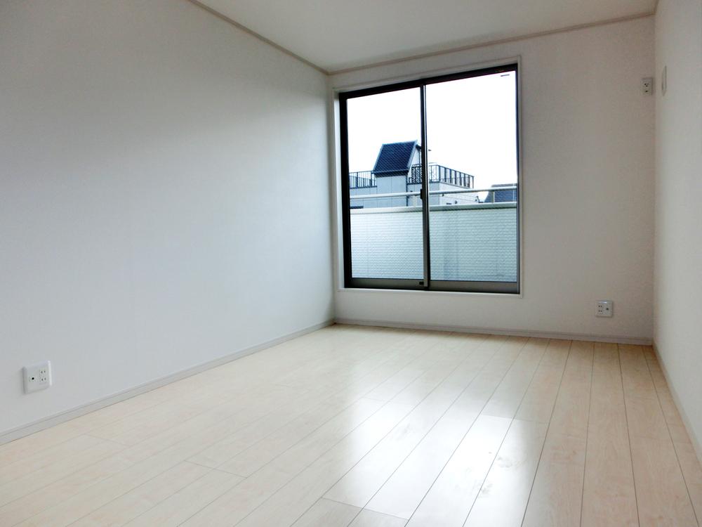 Non-living room. Western-style 7.5 Pledge