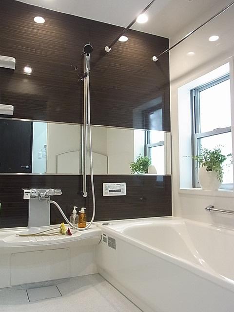 Bathroom. 8 Building room (November 2013) Shooting