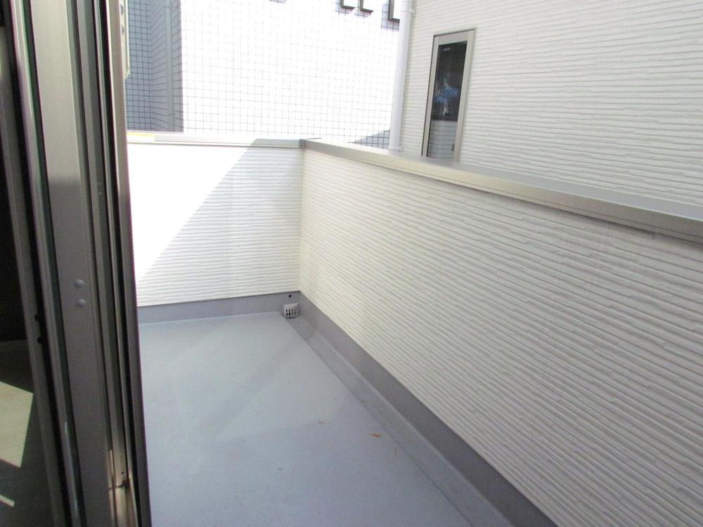 Other Equipment. Jose you a lot washing also of a wide balcony