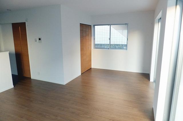 Living. Indoor (December 6, 2013) Shooting