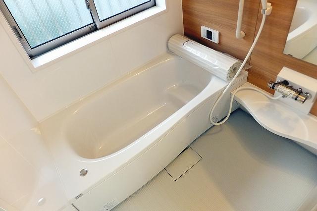 Bathroom. Indoor (December 6, 2013) Shooting