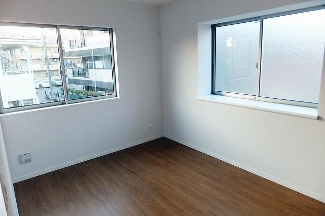 Non-living room. Indoor (December 6, 2013) Shooting