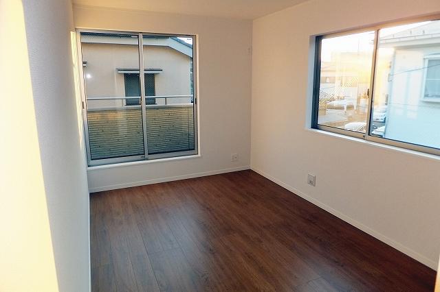 Non-living room. Indoor (December 6, 2013) Shooting