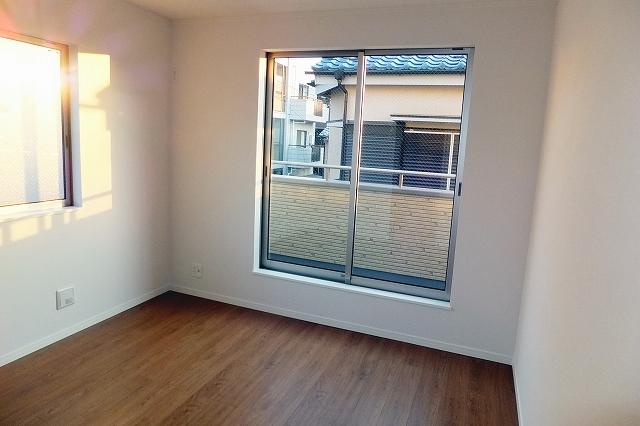 Non-living room. Indoor (December 6, 2013) Shooting