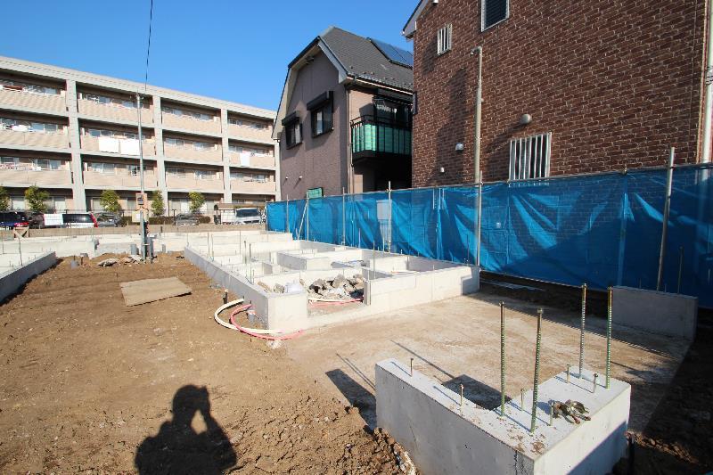 Local appearance photo. Local (12 May 2013) Shooting