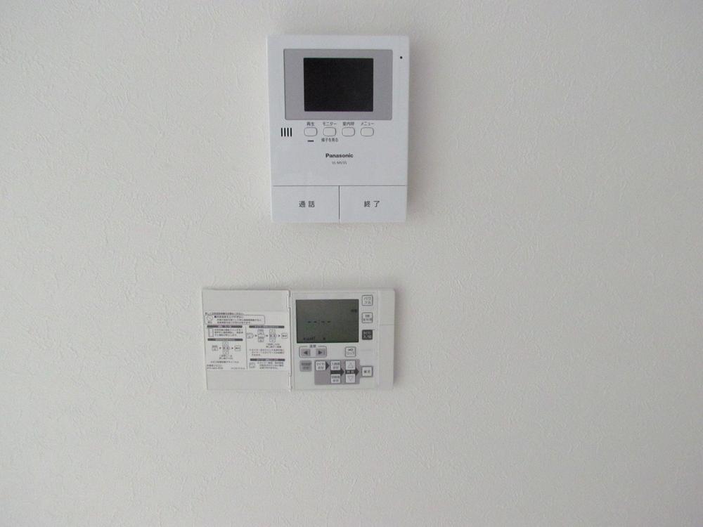 Power generation ・ Hot water equipment. Cold winter is also warm with hot water floor heating