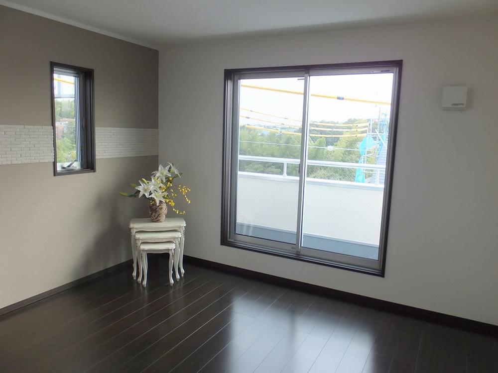 Non-living room. Indoor (10 May 2013) Shooting