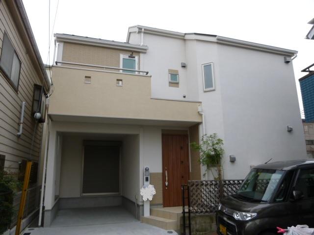 Local appearance photo. Local (11 May 2013) Shooting