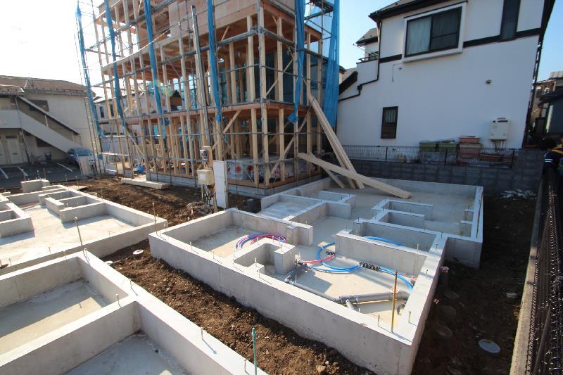 Local appearance photo. Local (12 May 2013) Shooting