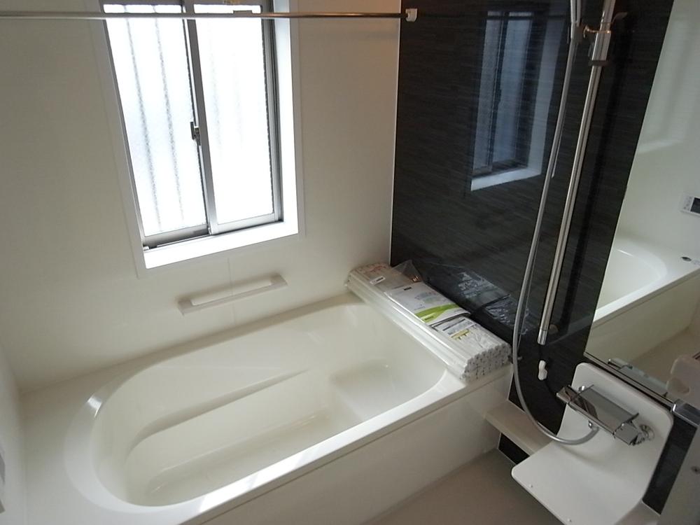 Bathroom. 1 pyeong type bathroom is spacious.