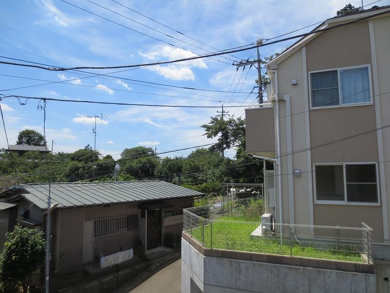 View photos from the dwelling unit. 1 Building