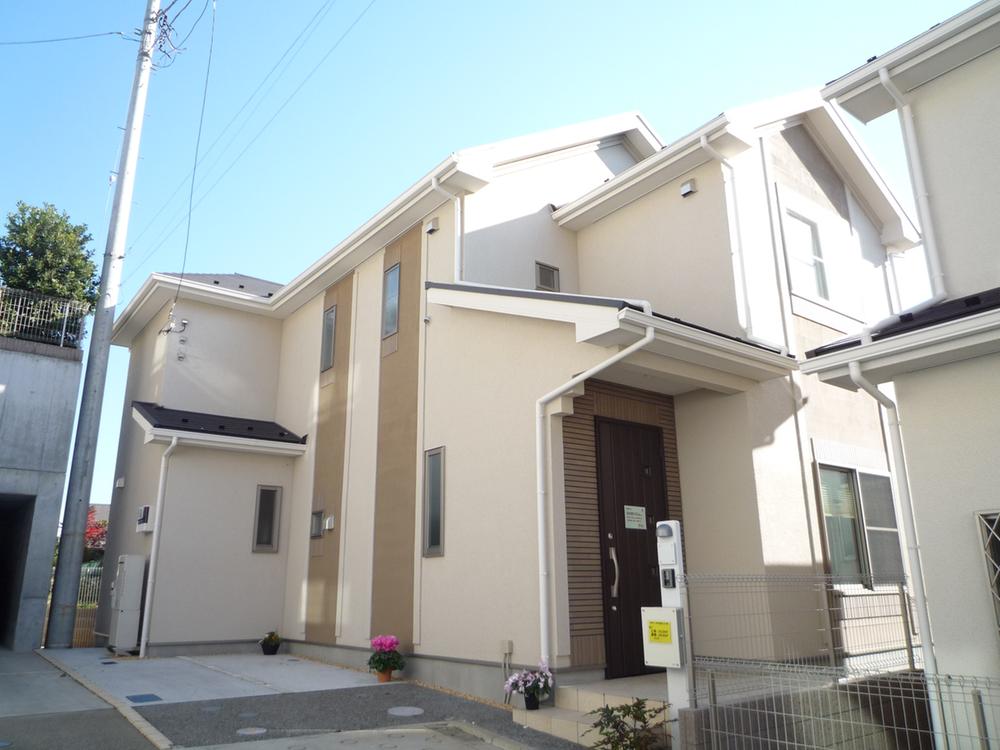 Other local. 5 Building's appearance.