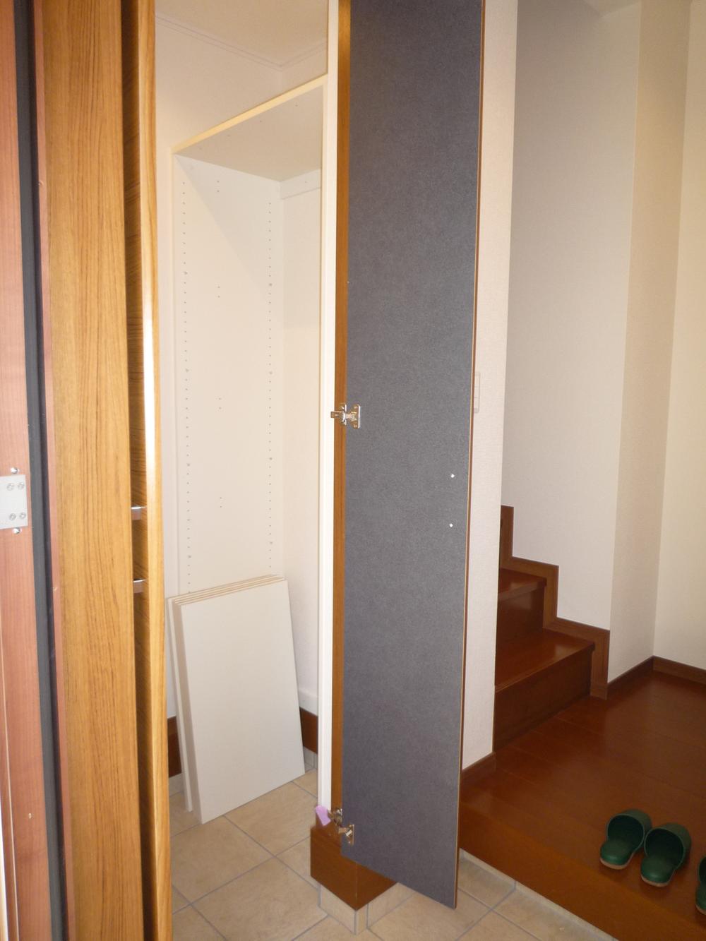 Receipt. The 9 Building There is shoes cloak.