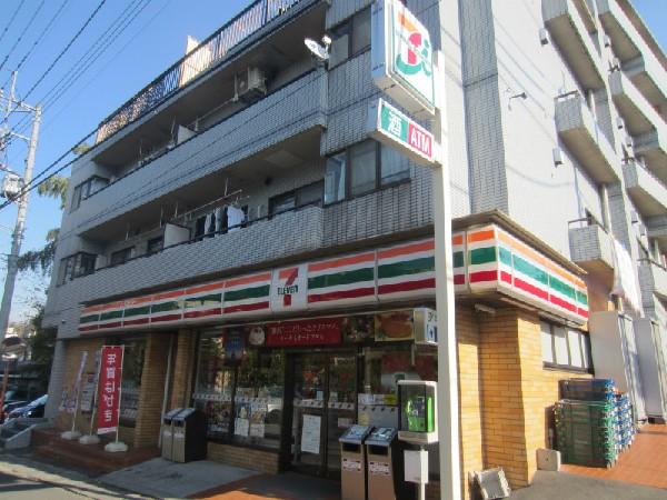Convenience store. 240m to Seven-Eleven