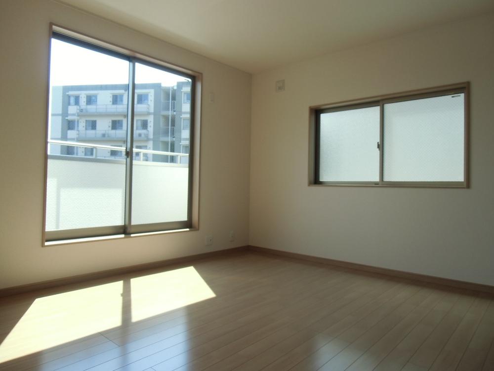 Non-living room. Complete site photos (5 May 2013) Shooting