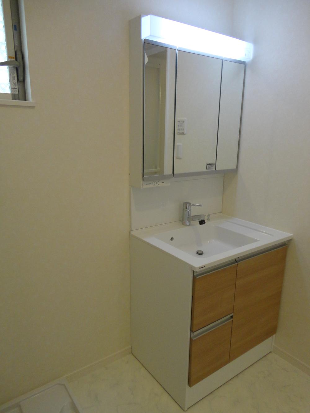 Building plan example (introspection photo). Washbasin with a shampoo dresser!