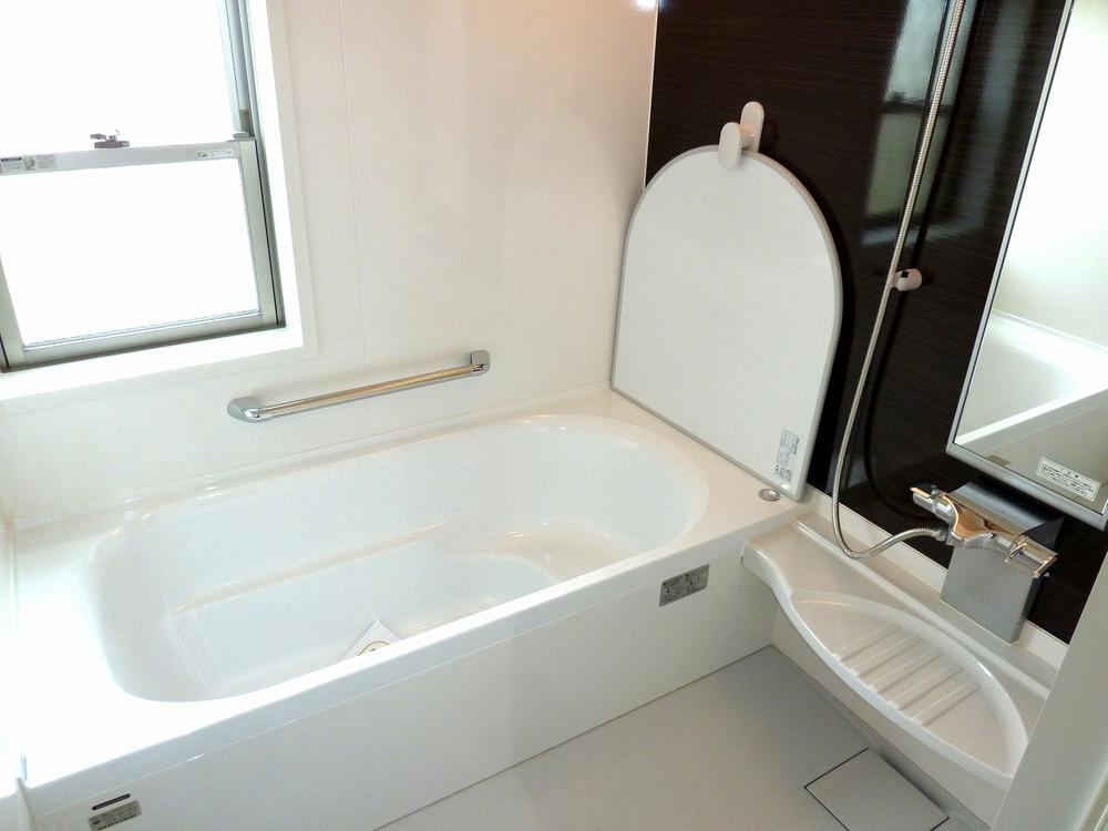 Bathroom. Indoor (10 May 2013) Shooting