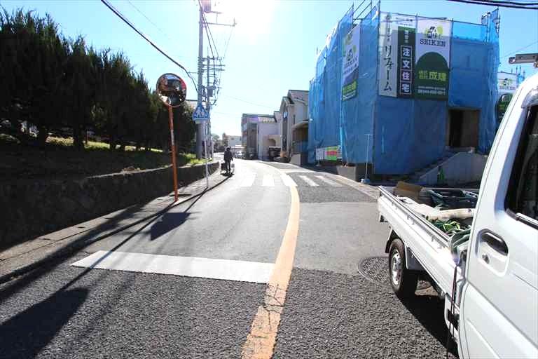 Local photos, including front road. East front road