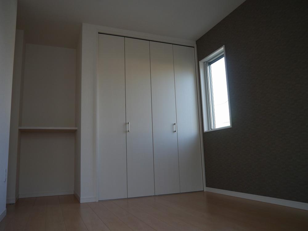 Non-living room. Day is good. Housing wealth