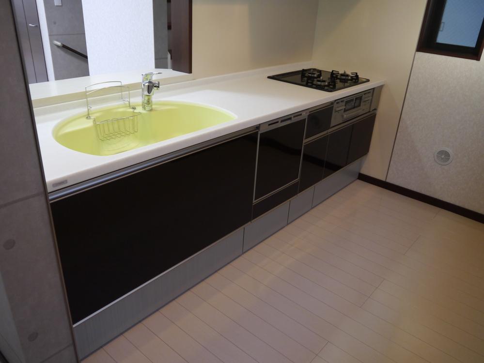 Kitchen. B Building Kitchen