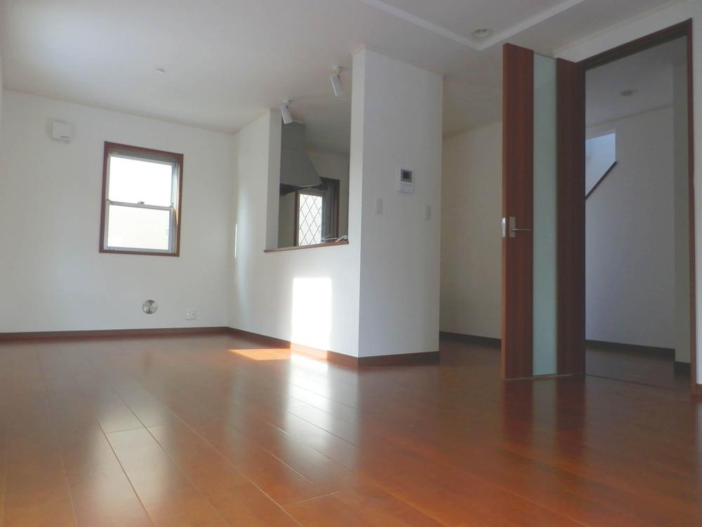 Same specifications photos (living). The company specification example ~ living ~ All building 15 ~ 17.5 Pledge of spacious comfortable LDK