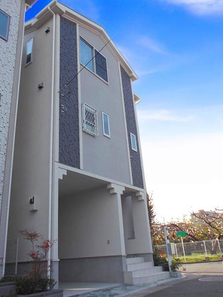 Local appearance photo