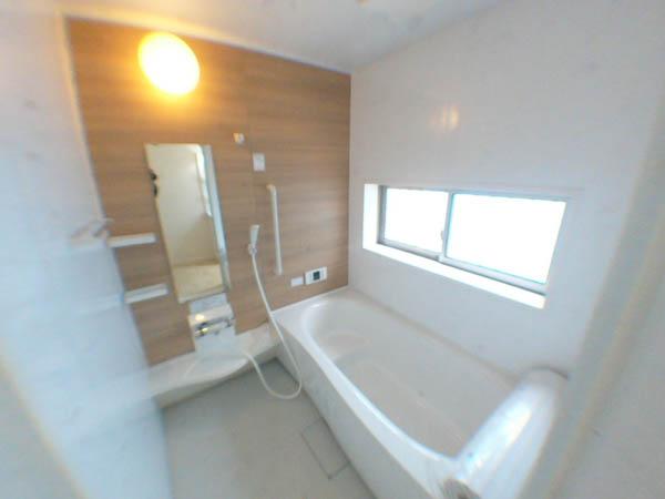 Bathroom. Indoor (12 May 2013) Shooting