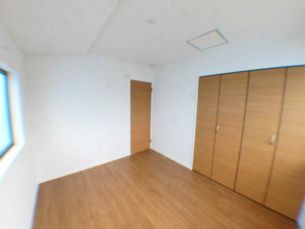 Non-living room. Indoor (12 May 2013) Shooting