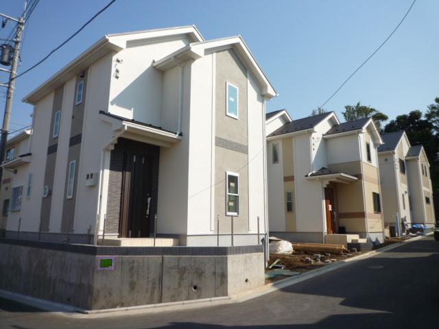 Rendering (appearance). Popular corner lot is as soon as possible