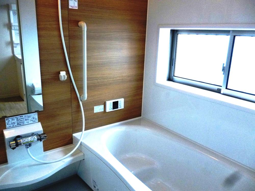 Bathroom. Lighting plenty of bathroom