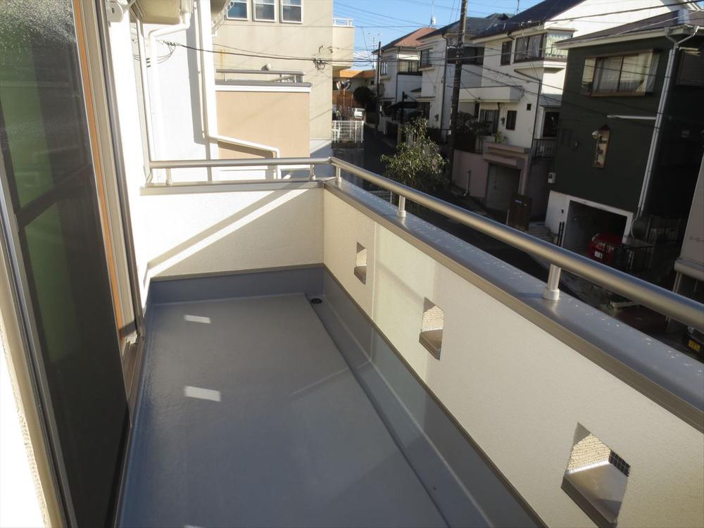 Balcony. 1 Building a balcony