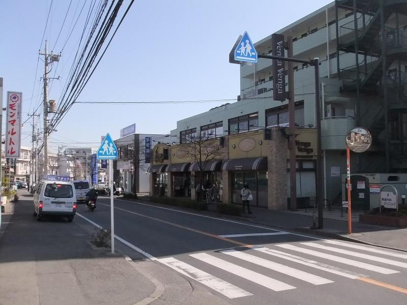 Supermarket. There is a supermarket or the like to Bengabenga Nagasawa good area of 830m convenience to the store.