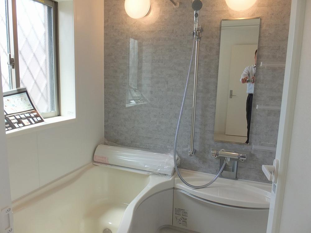 Bathroom. Model building "22 Building" room (June 2013) Shooting