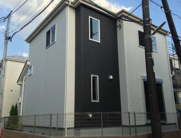 Local appearance photo. Stylish appearance and quiet residential area!