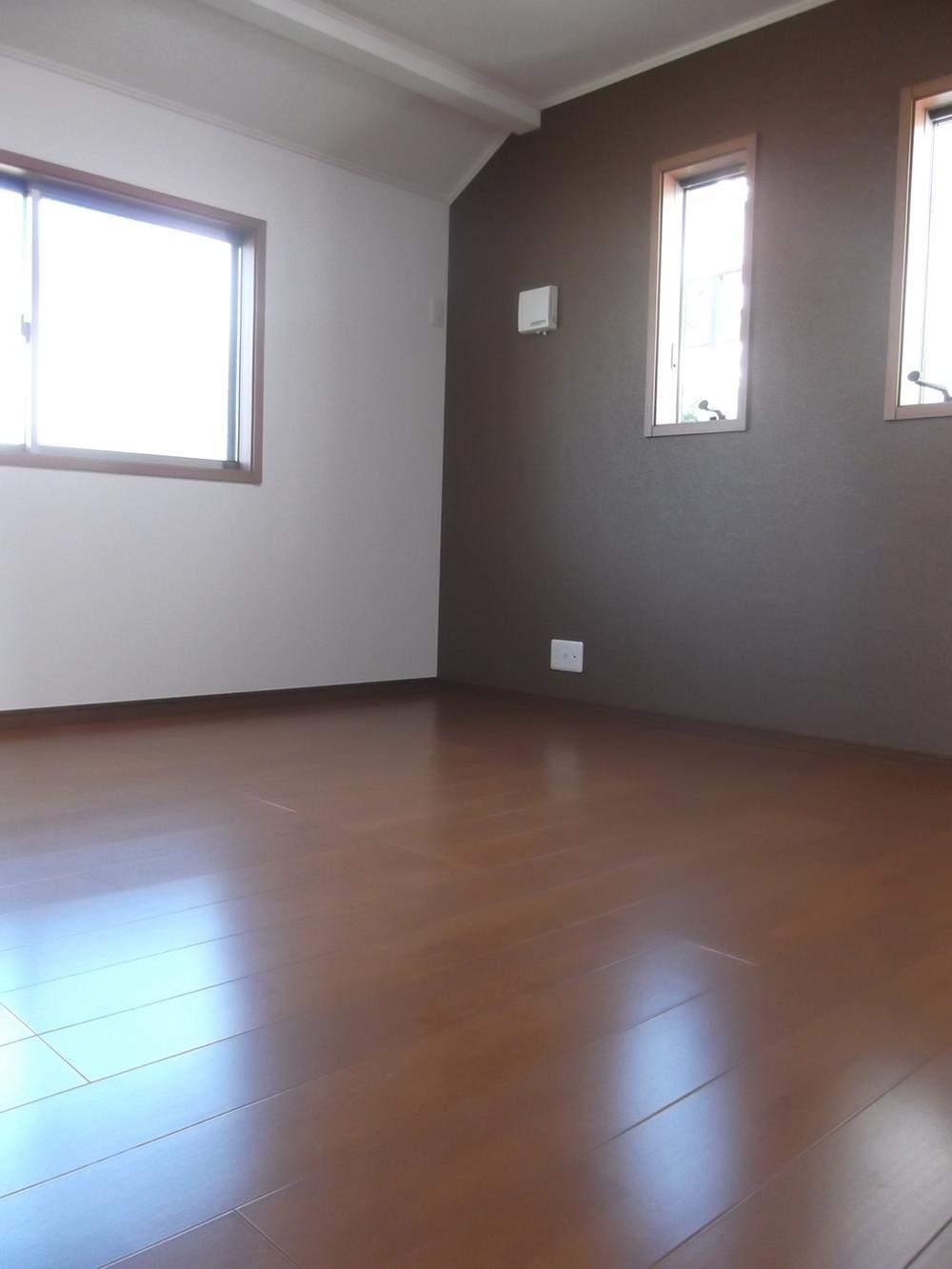 Non-living room. Indoor (11 May 2013) Shooting